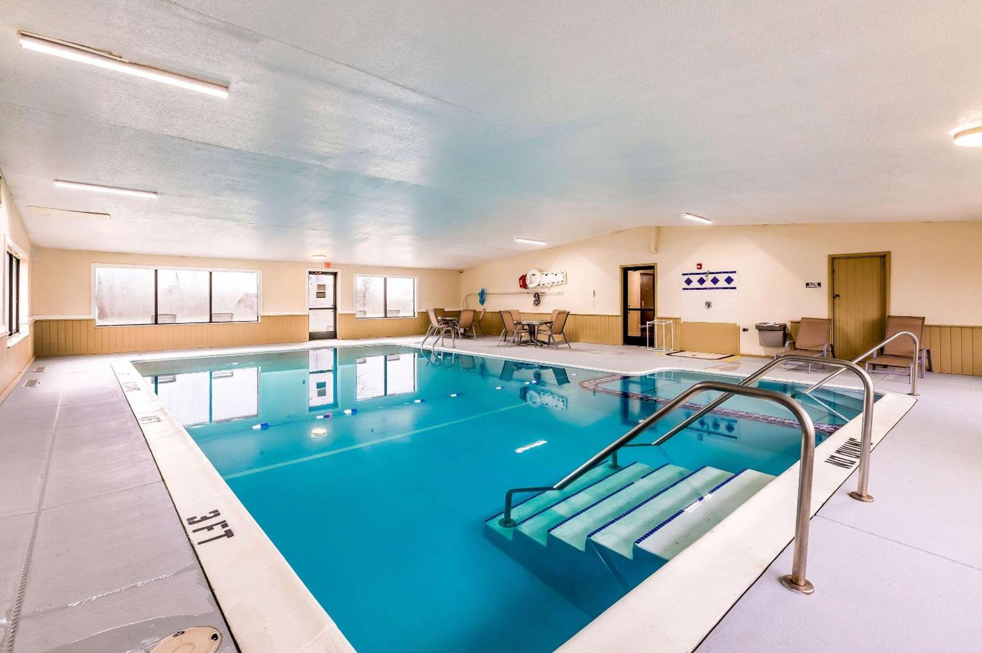 Econo Inn&suites