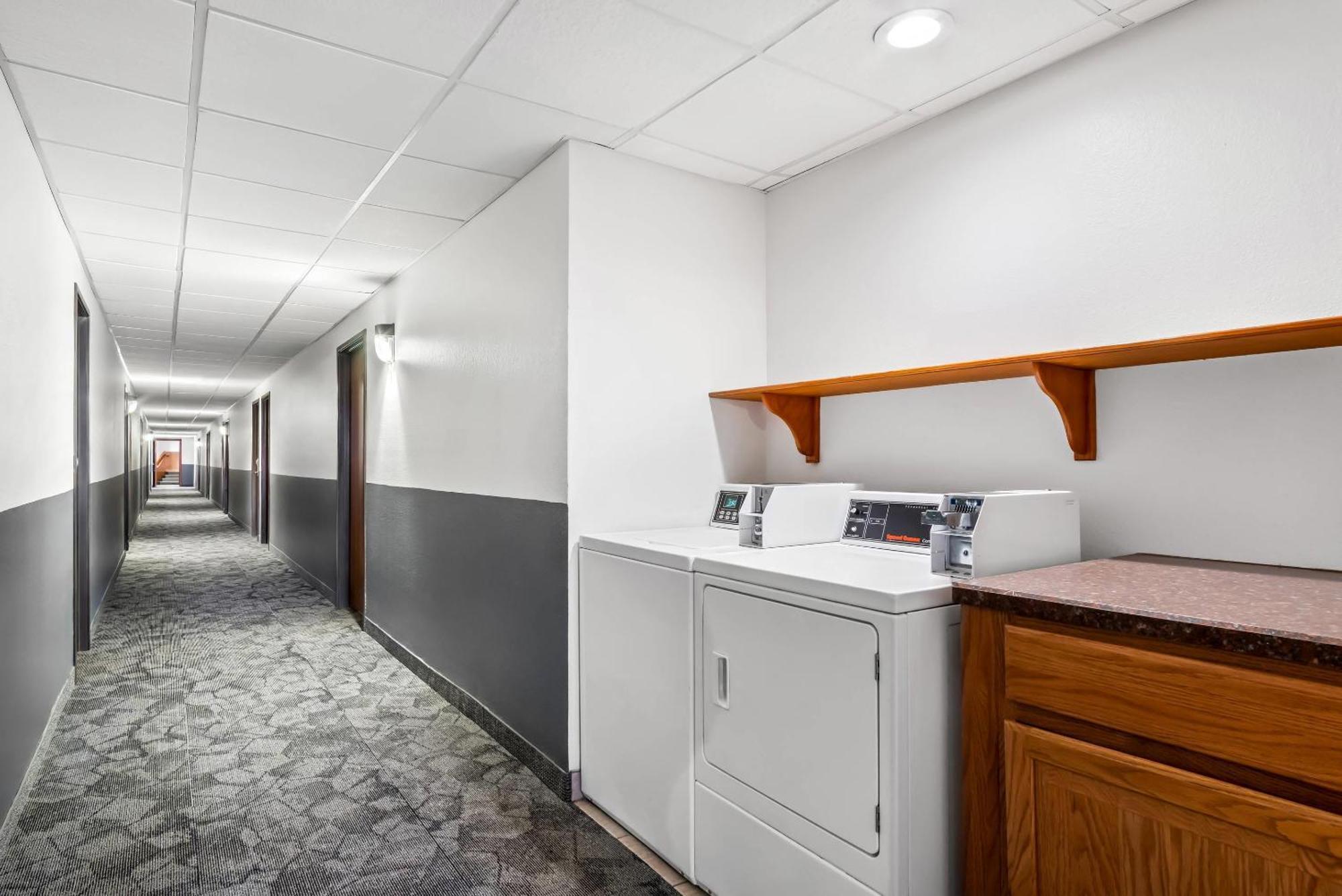 Hotel Econo Inn&suites Auburn