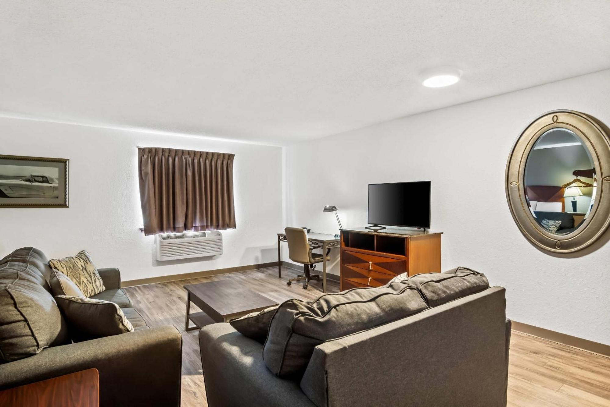 Econo Inn&suites Auburn
