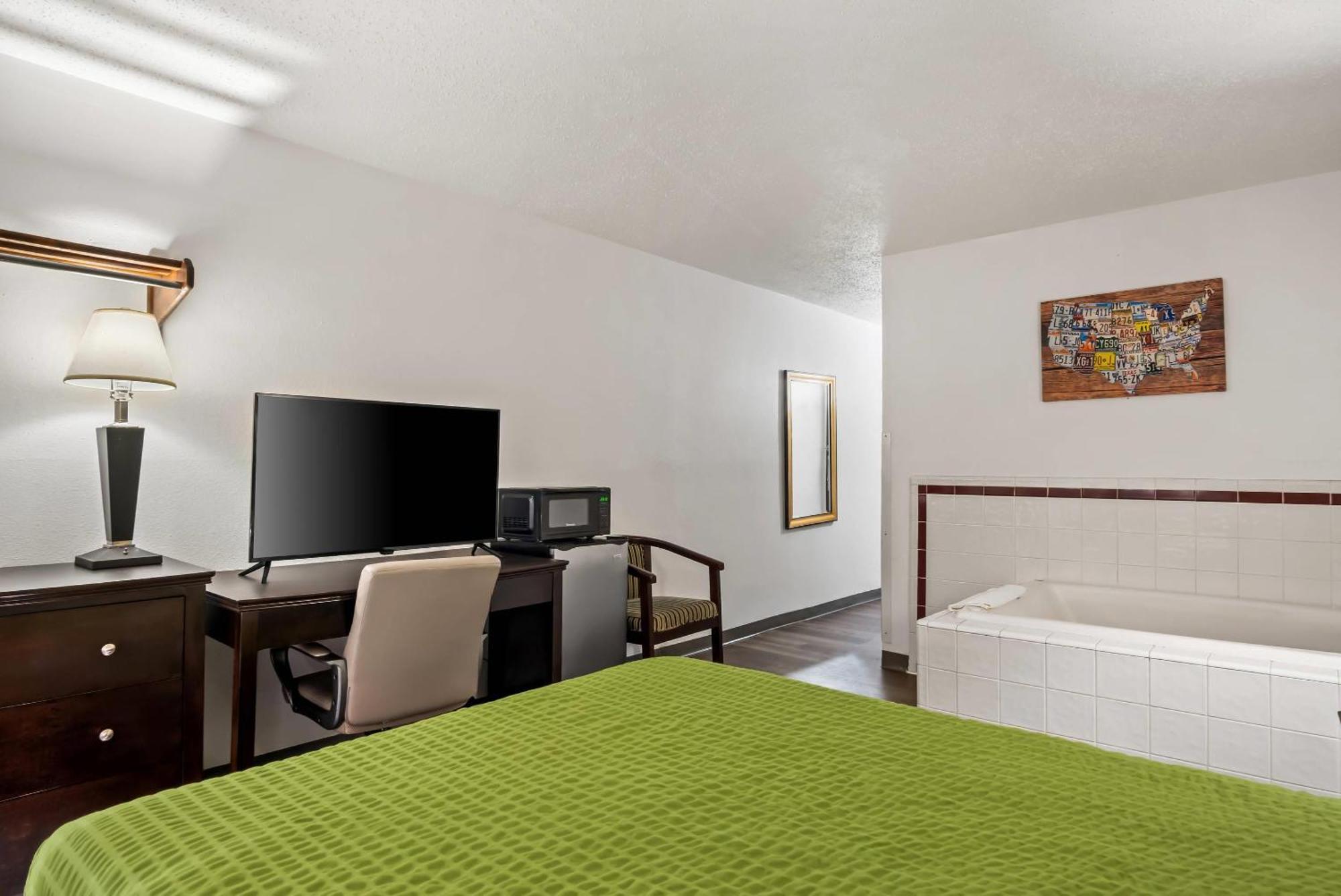 Hotel Econo Inn&suites 2*