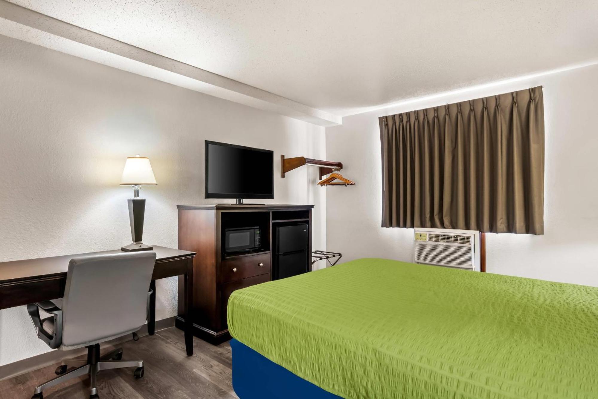 Econo Inn&suites 2*