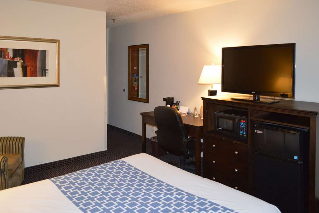 Hotel Econo Inn&suites Auburn