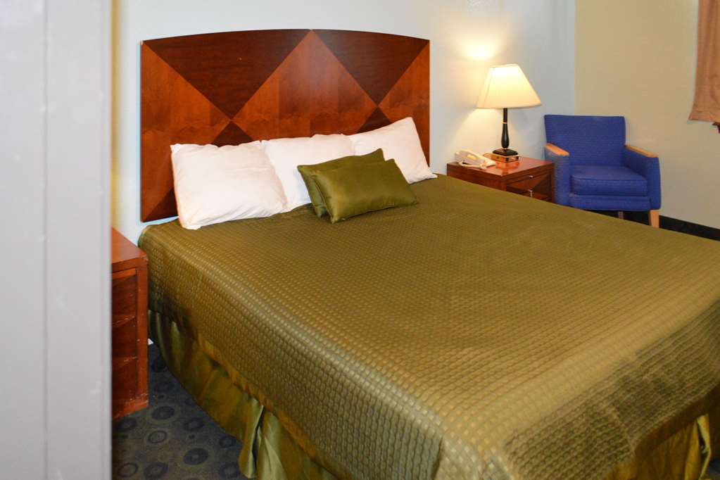 Hotel Econo Inn&suites 2*