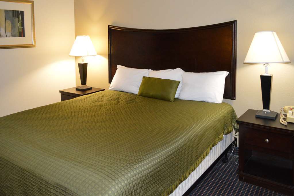 Hotel Econo Inn&suites 2*